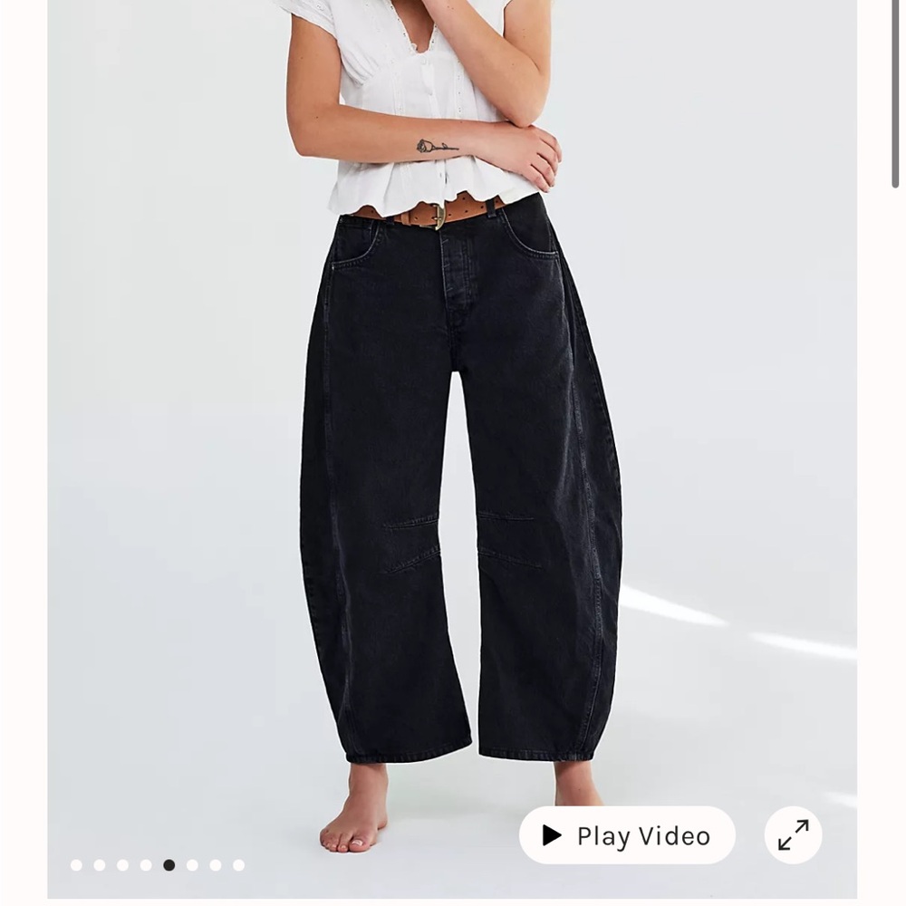 Barrel jeans